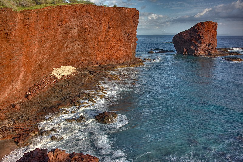 Aloha Bliss: Embrace the Spirit of Hawaii at These Scenic Spots - travelobuy.com